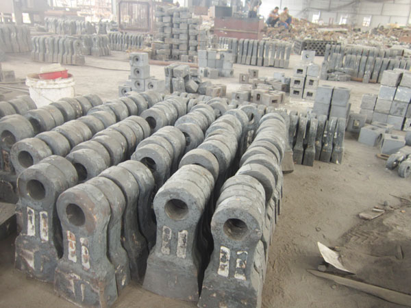供應(yīng)全國(guó)范圍破碎機(jī)配件耐磨雙液合金錘頭、制砂機(jī)錘頭、雙金屬錘頭