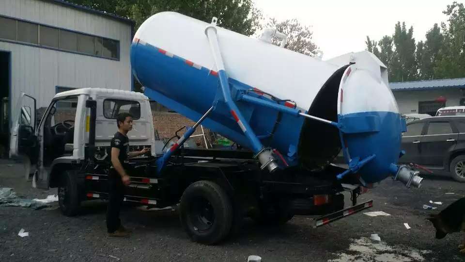 吸污車廠家直銷 管道疏通車 農(nóng)用三輪吸污車 吸糞車 小型吸污車 吸污車價格 吸污車圖片