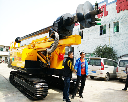 供應(yīng)小型旋挖鉆機(jī)  旋挖鉆機(jī)價(jià)格