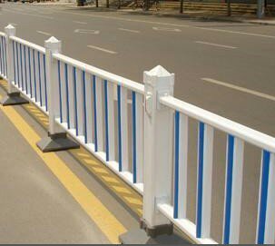 廠家直銷優(yōu)質(zhì)鋅鋼道路護(hù)欄 塑鋼道路護(hù)欄