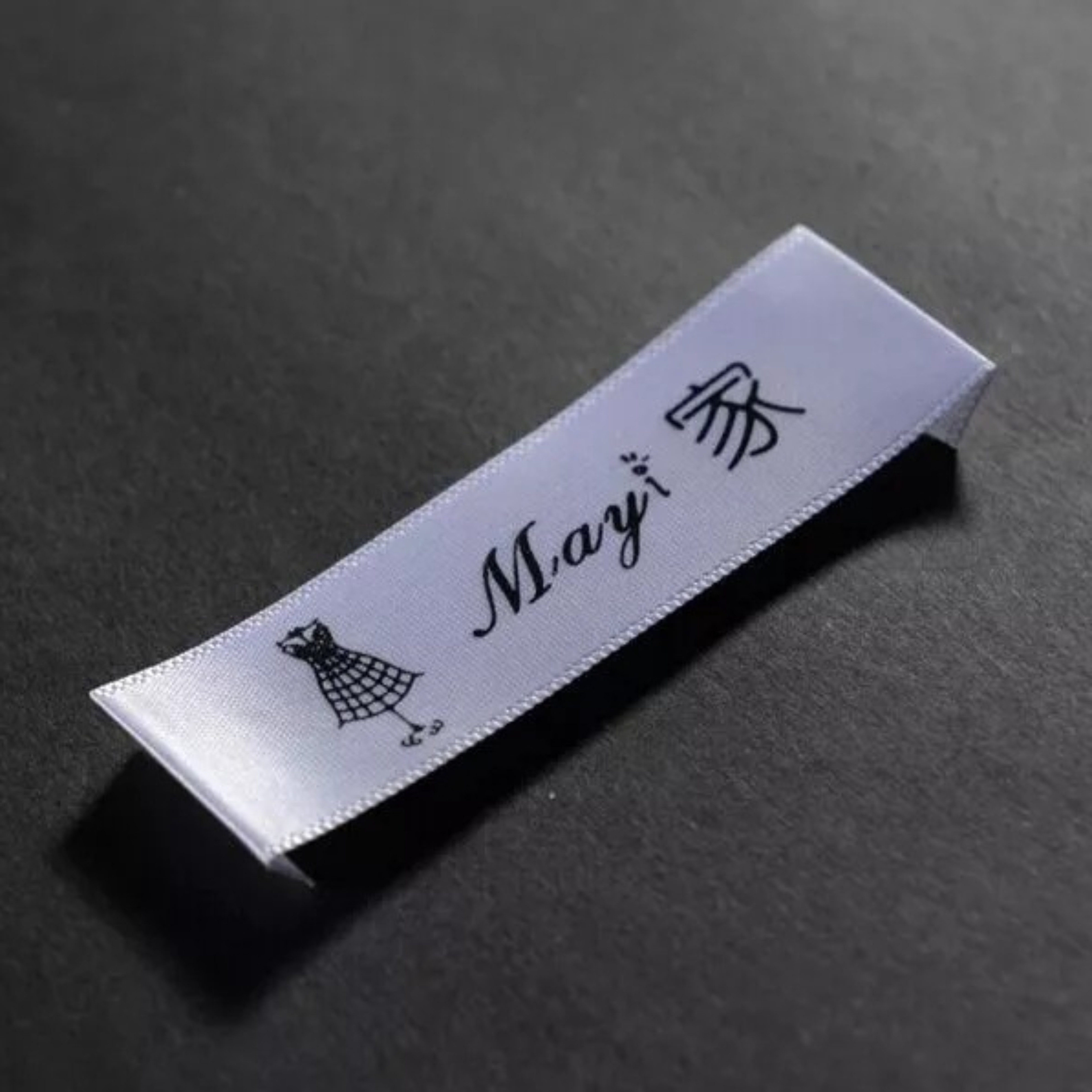 供應(yīng)服裝領(lǐng)標(biāo) 印嘜 水洗標(biāo) 水洗嘜 *惠 免費(fèi)設(shè)計(jì)