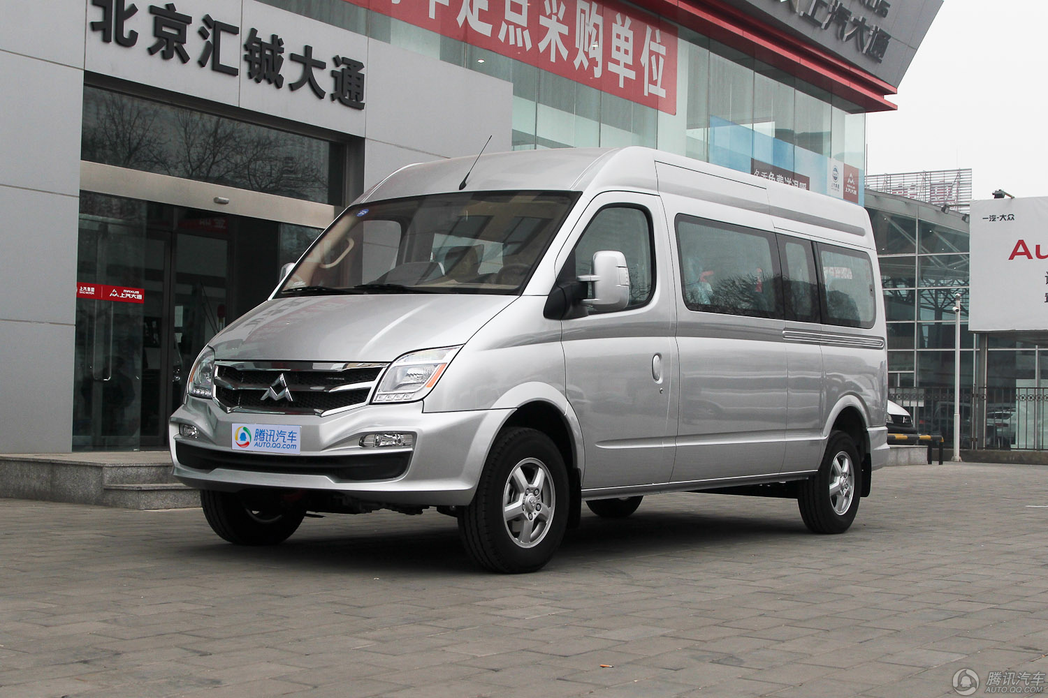 廣州租車商務(wù)團(tuán)體包車特價(jià)出租