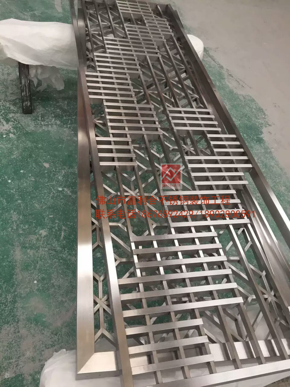 鏡面玫瑰金不銹鋼屏風(fēng) 玫瑰金屏風(fēng) 不銹鋼屏風(fēng)廠家 山東不銹鋼屏風(fēng)報(bào)價(jià)