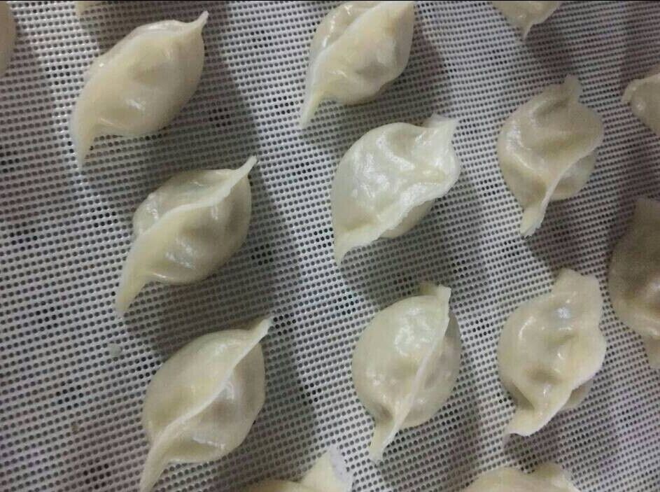 濟(jì)寧全自動餃子成型機(jī) 餃子機(jī)價格 大型餃子機(jī)廠家 做餃子的機(jī)器 水餃成型機(jī)