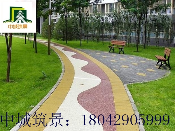 深圳道路鋪裝彩色透水混凝土路面的作用