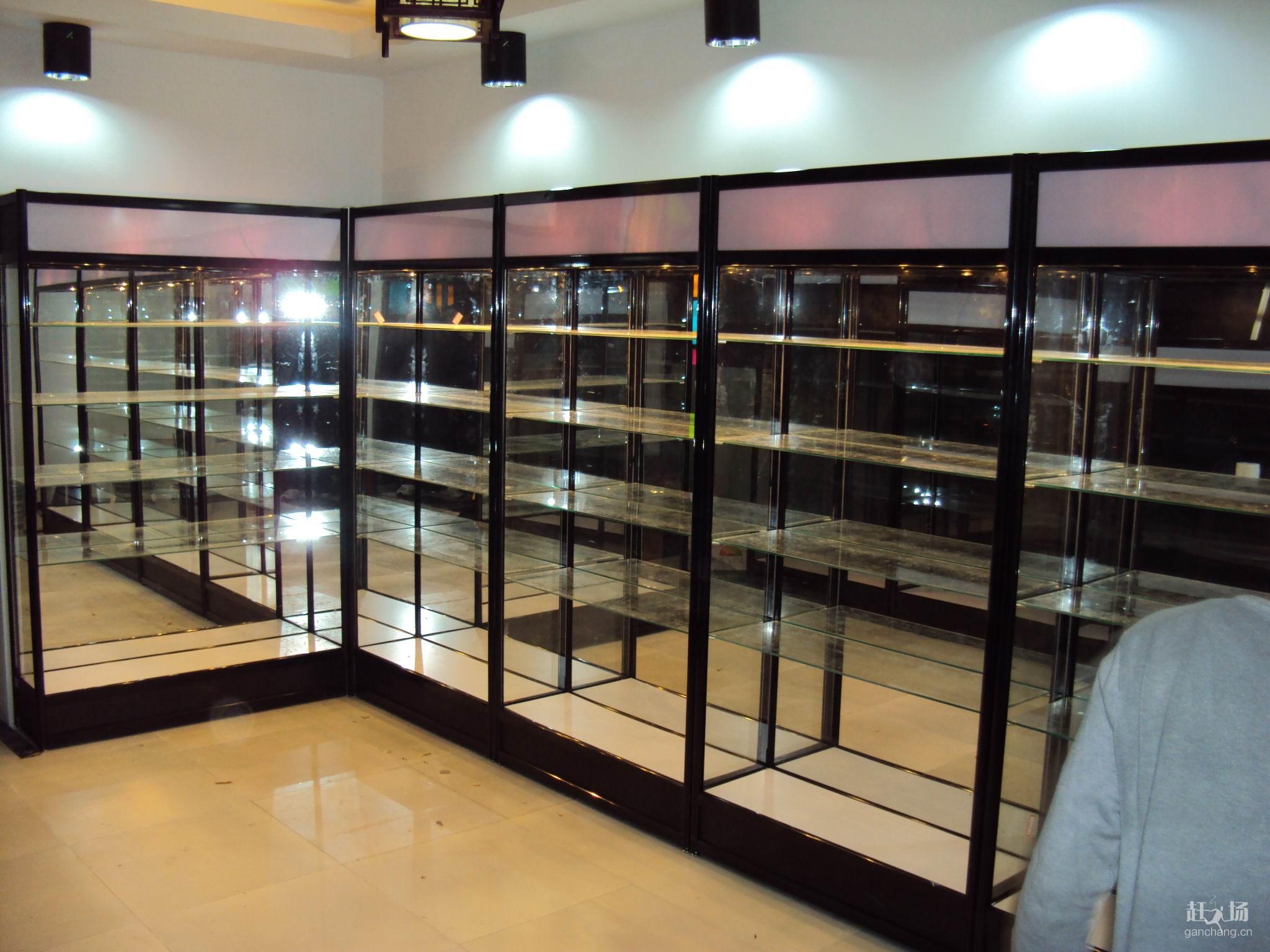 立欣的展板系列與展覽器材的聯(lián)系