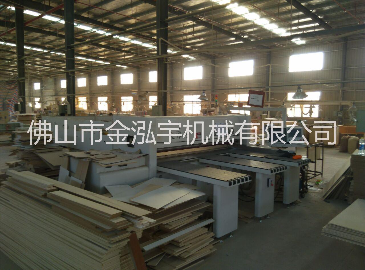 全自動(dòng)電腦開料鋸電子開料鋸安全精密裁切規(guī)程