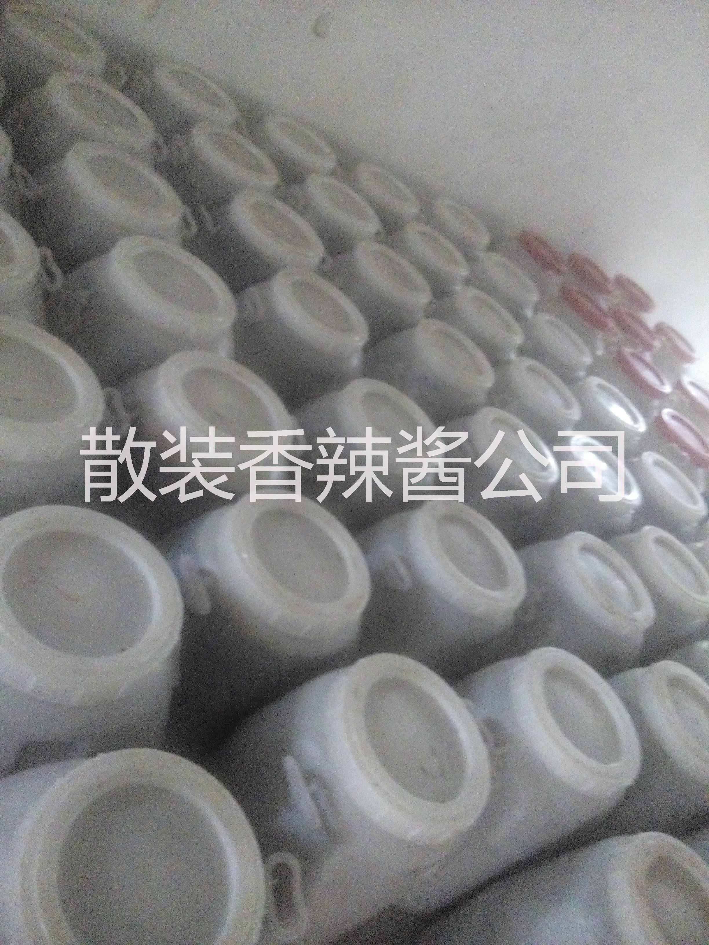 二月春散裝，瓶裝香辣醬大桶 二月春散裝批發(fā)瓶裝香辣醬大桶