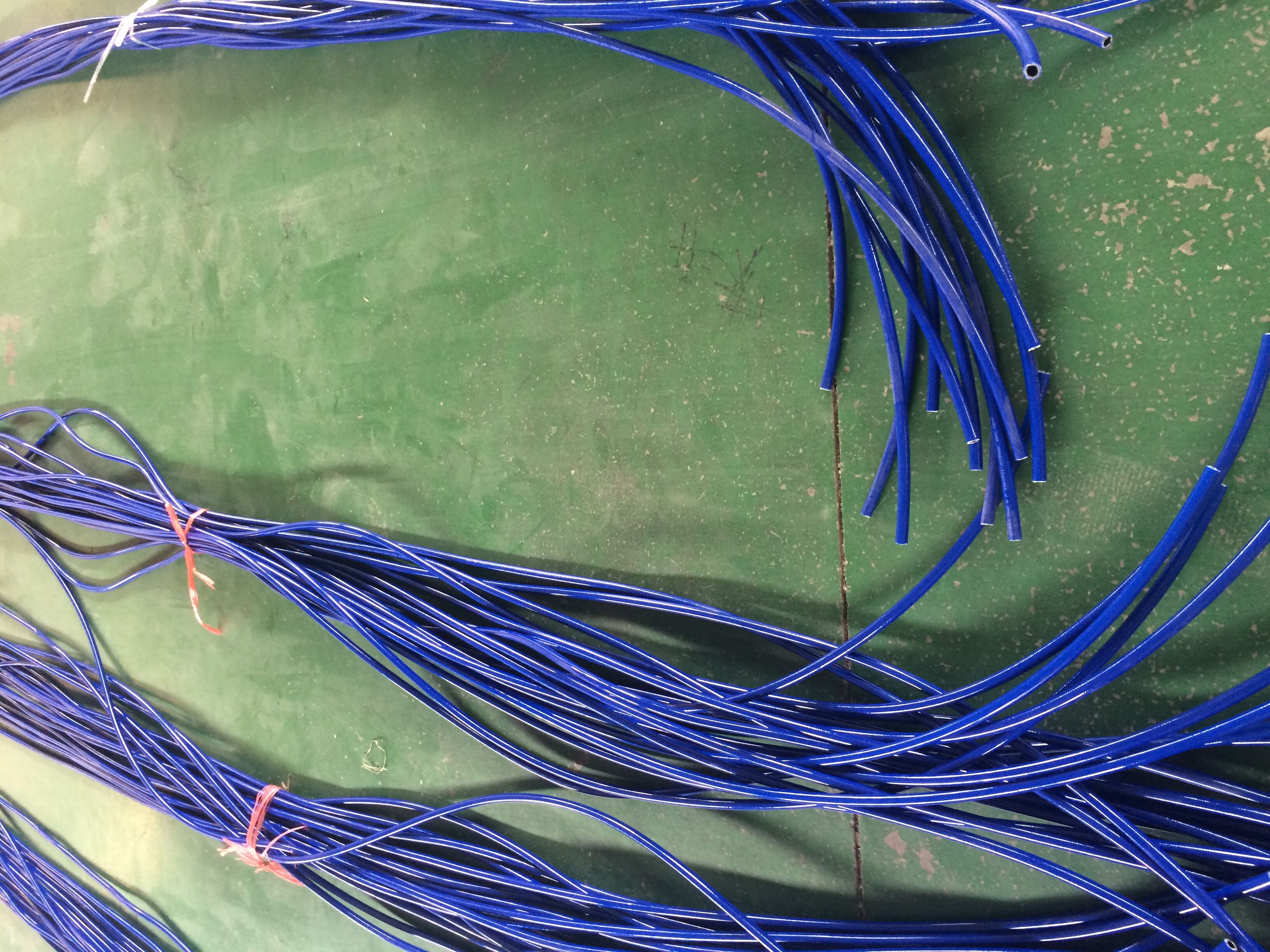 供應(yīng)細(xì)口硅膠管