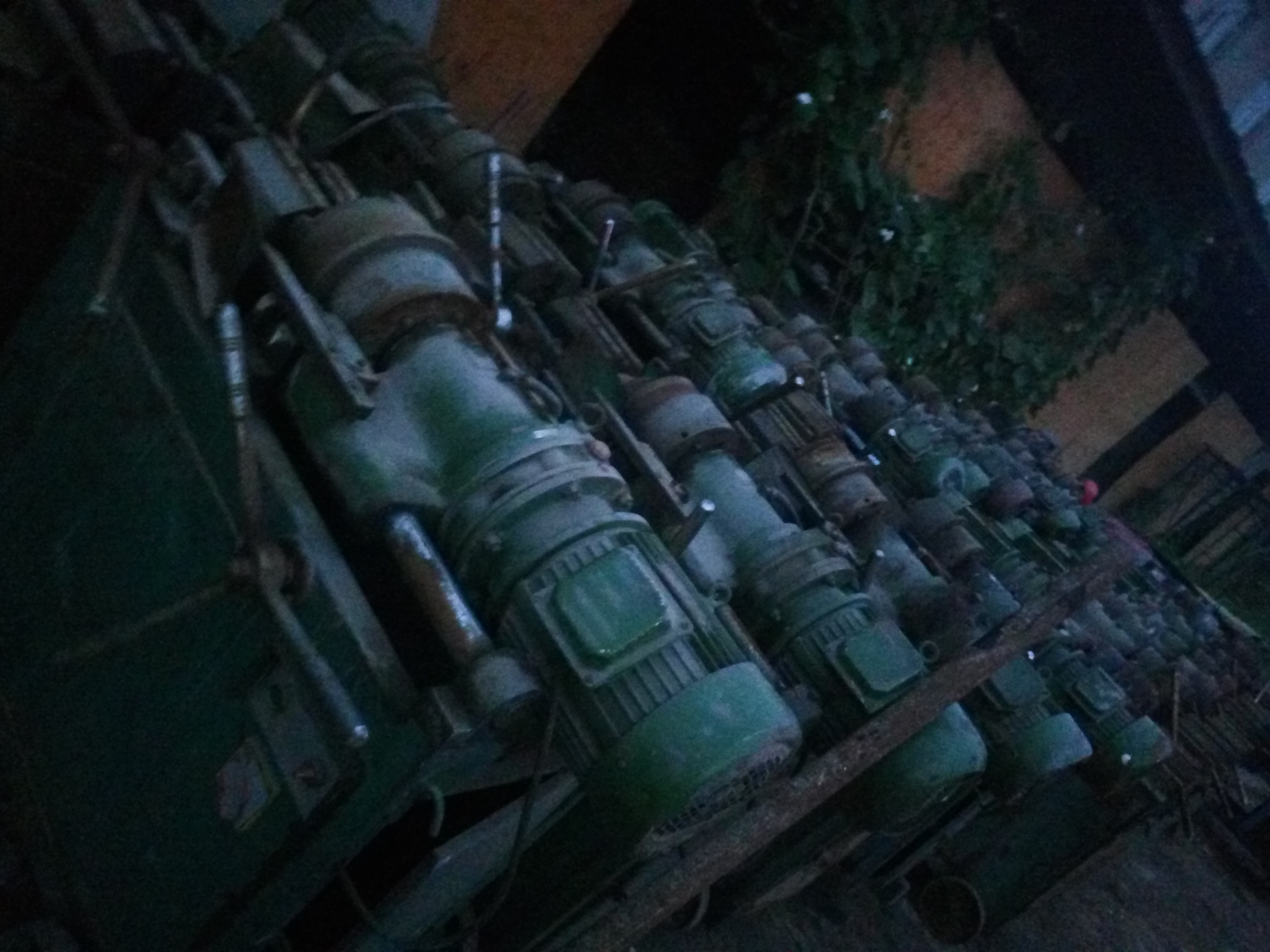 租售二手套絲機，品相繁多，任君挑選