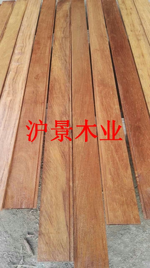 優(yōu)質(zhì)菠蘿格木扣板價(jià)格滬景木業(yè)廠家供應(yīng)木屋內(nèi)外墻印尼菠蘿格桑拿板