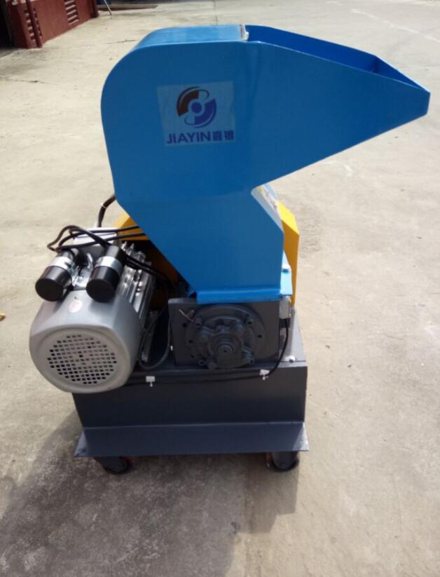 150中速粉碎機廠家現(xiàn)貨直銷  中速粉碎機廠家批發(fā)價格