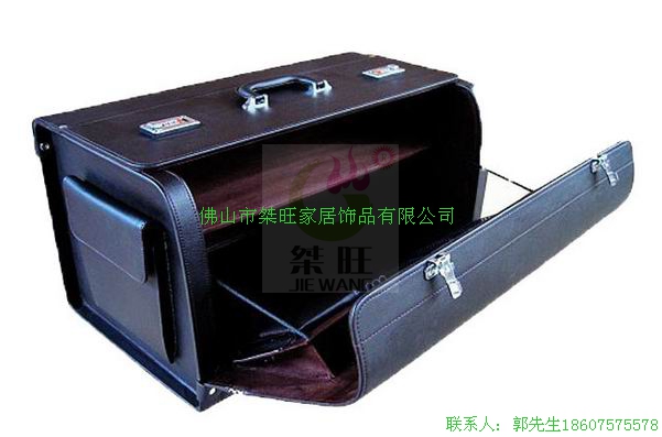專業(yè)密碼鎖皮質(zhì)汽車車載收納箱儲(chǔ)物 大容量密碼鎖車載整理箱