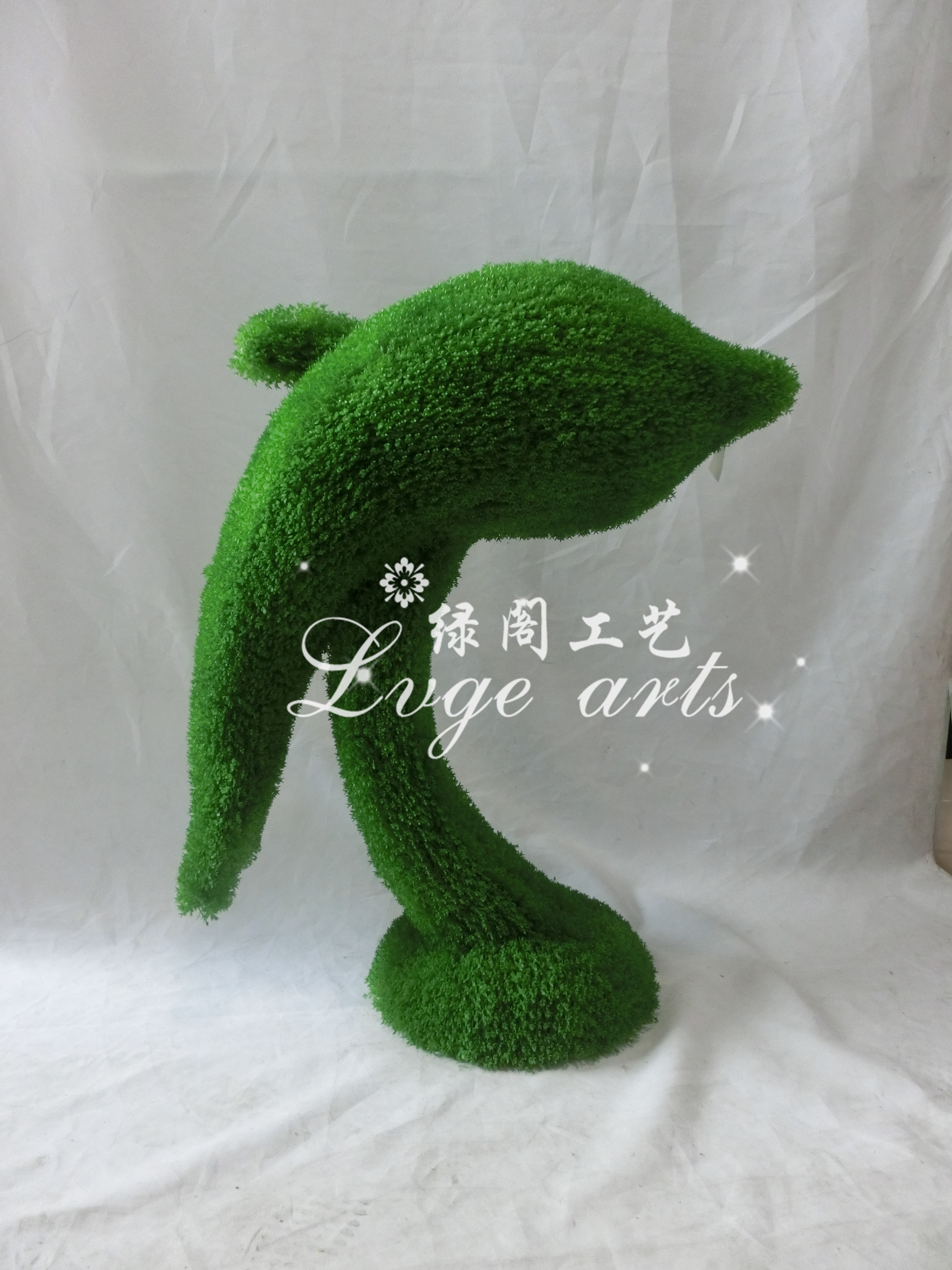 東莞仿真綠雕 仿真卡通綠雕 藝術音樂人物園林綠雕 稻草人工藝品仿