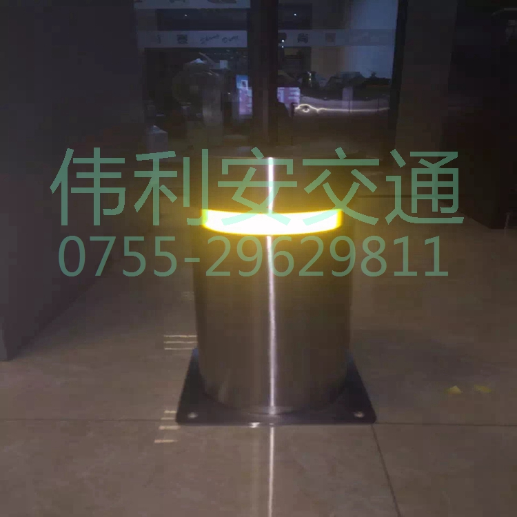 定制 【企業(yè)店直銷】不銹鋼固定人行道隔離柱道路交通設(shè)施公路防撞墩