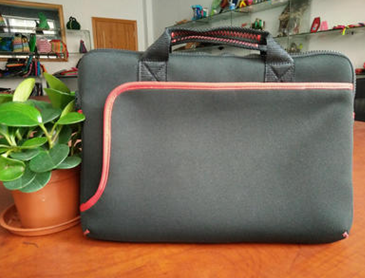 直銷防摔防震時(shí)尚電腦包