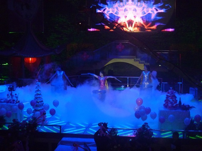 深圳金誠舞臺人造霧設(shè)備