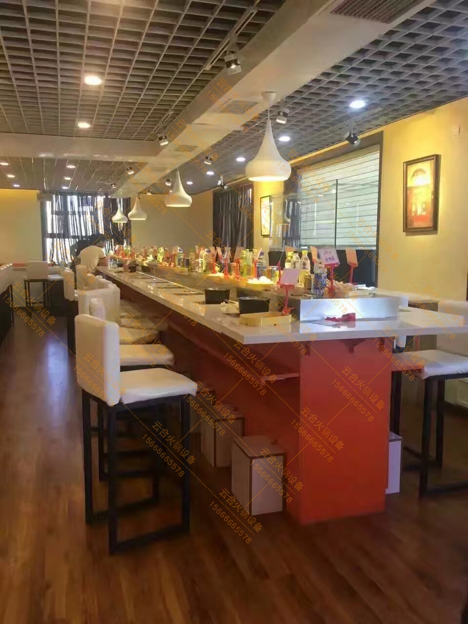 山東濟南回轉(zhuǎn)火鍋設(shè)備【歡迎光臨】山東濟南回轉(zhuǎn)火鍋設(shè)備廠家/山東濟南旋轉(zhuǎn)火鍋設(shè)備廠家/山東濟南旋轉(zhuǎn)麻辣燙設(shè)備廠家