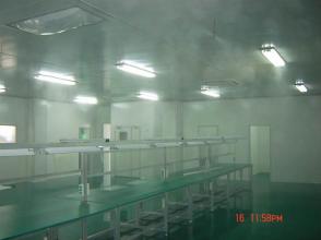 印刷廠使用噴霧設(shè)備除塵