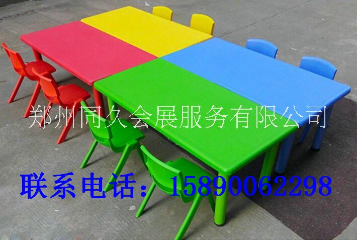 鄭州出租桌椅沙發(fā)舞臺