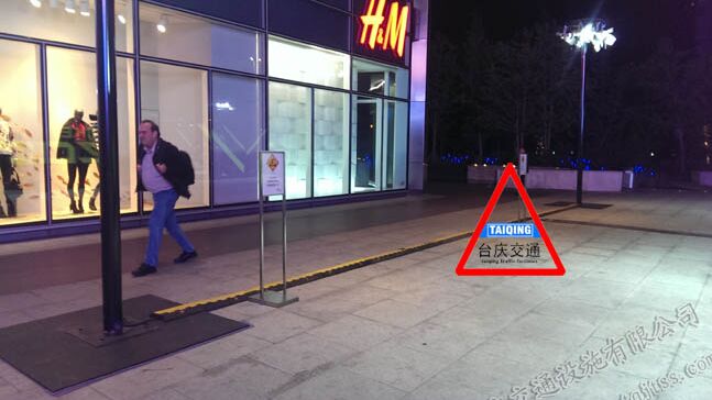 山東單孔電纜護(hù)線板的廠家