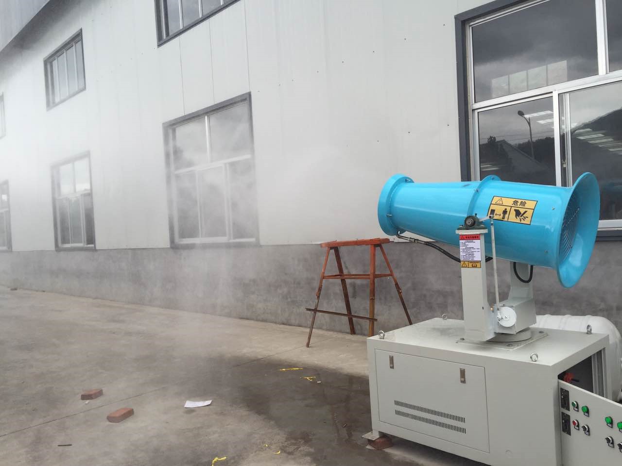 60米降塵噴霧機(jī)邁極供應(yīng)