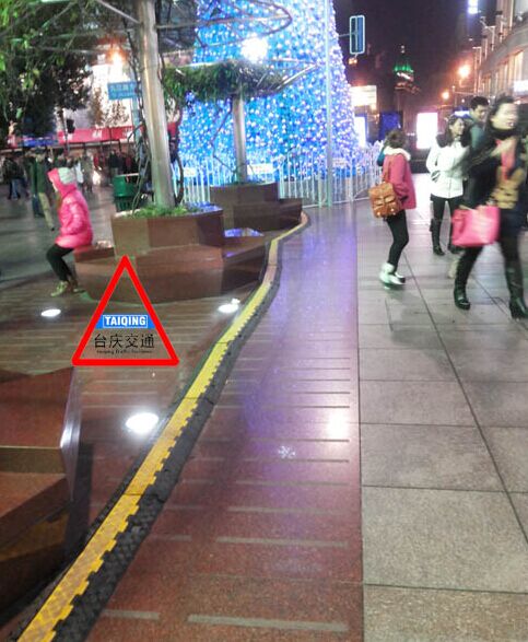 電纜兩孔橡膠板廠家