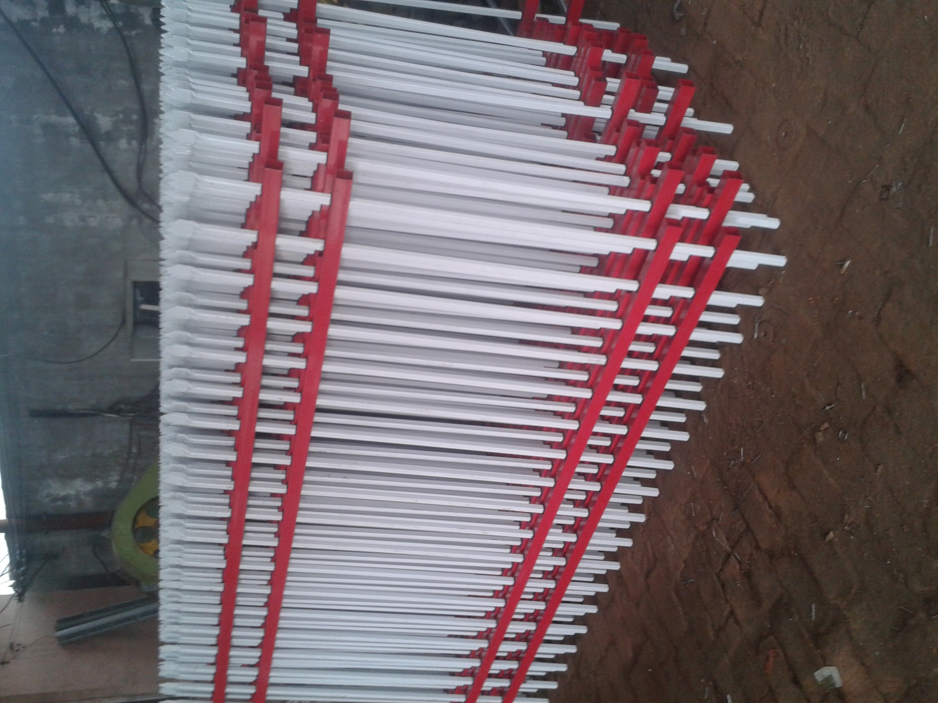 安平廠家直銷(xiāo) 鋅鋼護(hù)欄，鋅鋼圍墻柵欄，鐵藝圍欄