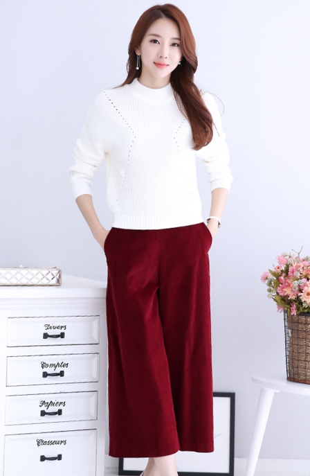 鉤針圓領(lǐng)毛衣加工廠 鉤針圓領(lǐng)針織毛衣加工廠