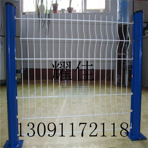 耀佳護欄網(wǎng)  桃型柱護欄網(wǎng)