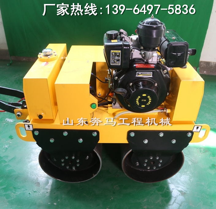 廠家*溝槽壓實機 小型手扶雙輪壓路機 雙驅(qū)雙振壓路機