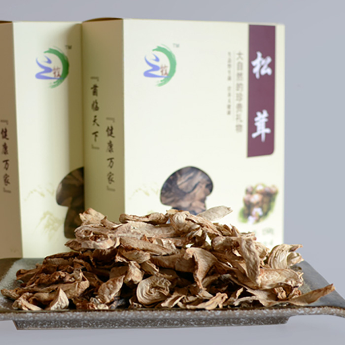 云南深山的*新鮮松茸的價格，今年的松茸價格是多少，松茸市場價格