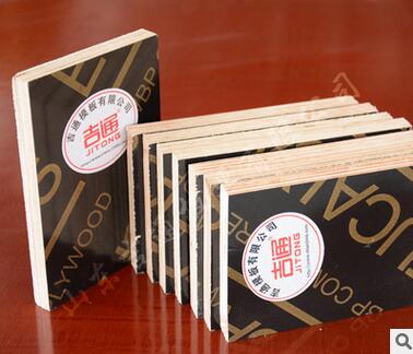 竹膠板建筑模板多少錢一張山東竹膠板建筑模板價(jià)格