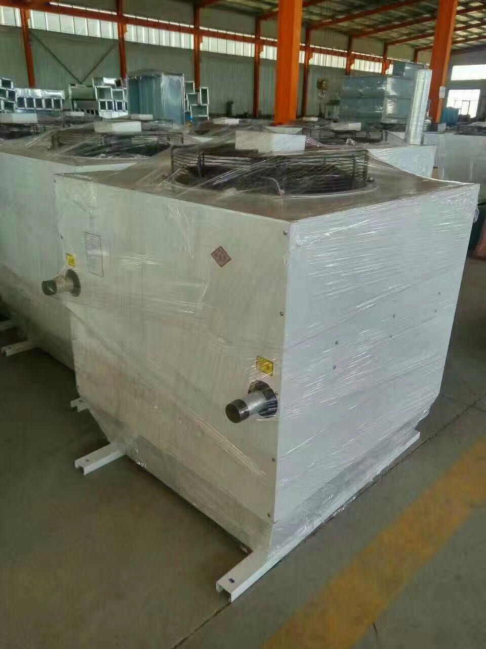 玻璃鋼水箱供應商，玻璃鋼水箱批發(fā)，玻璃鋼水箱定做