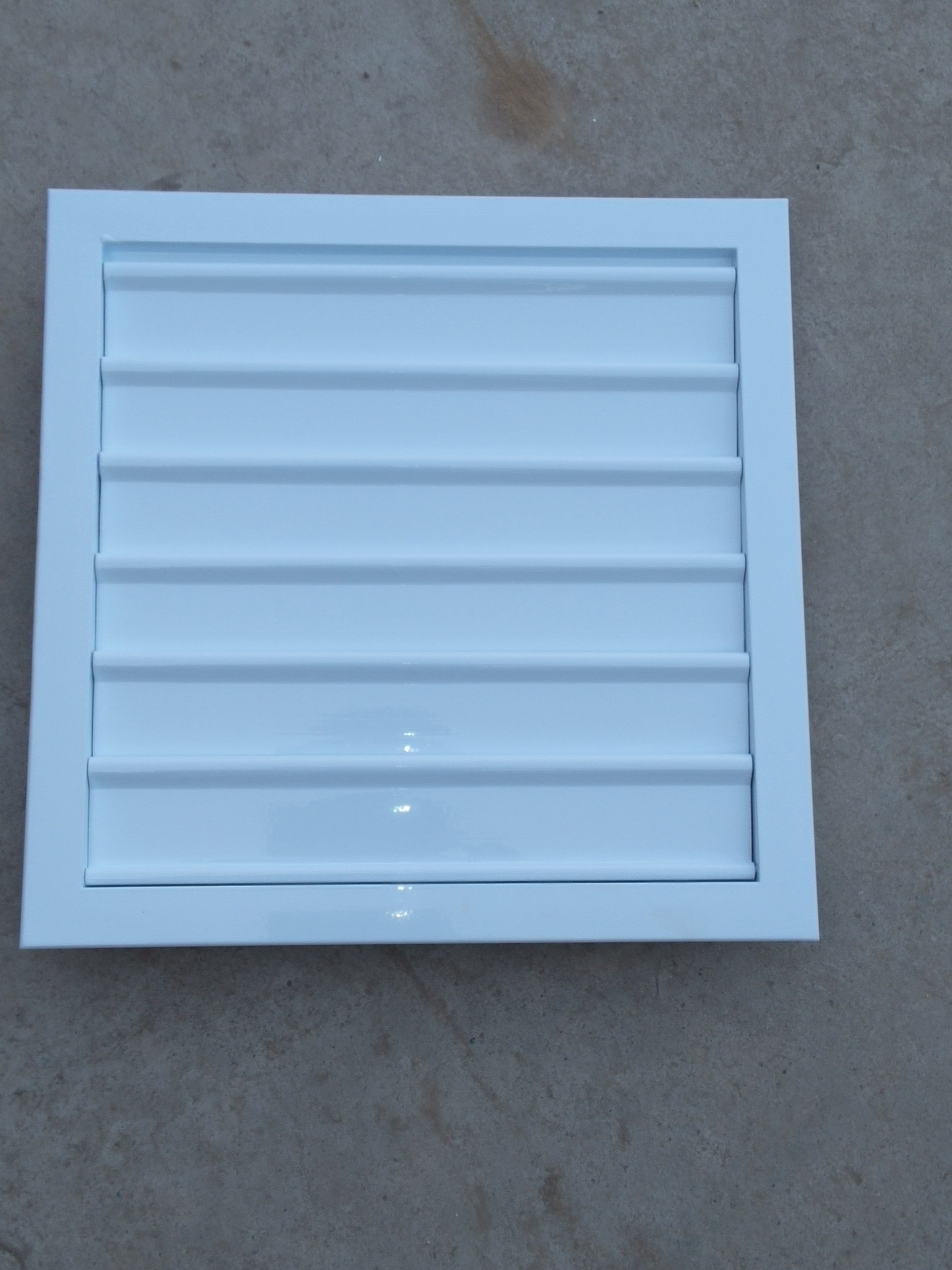 自垂百葉風(fēng)口