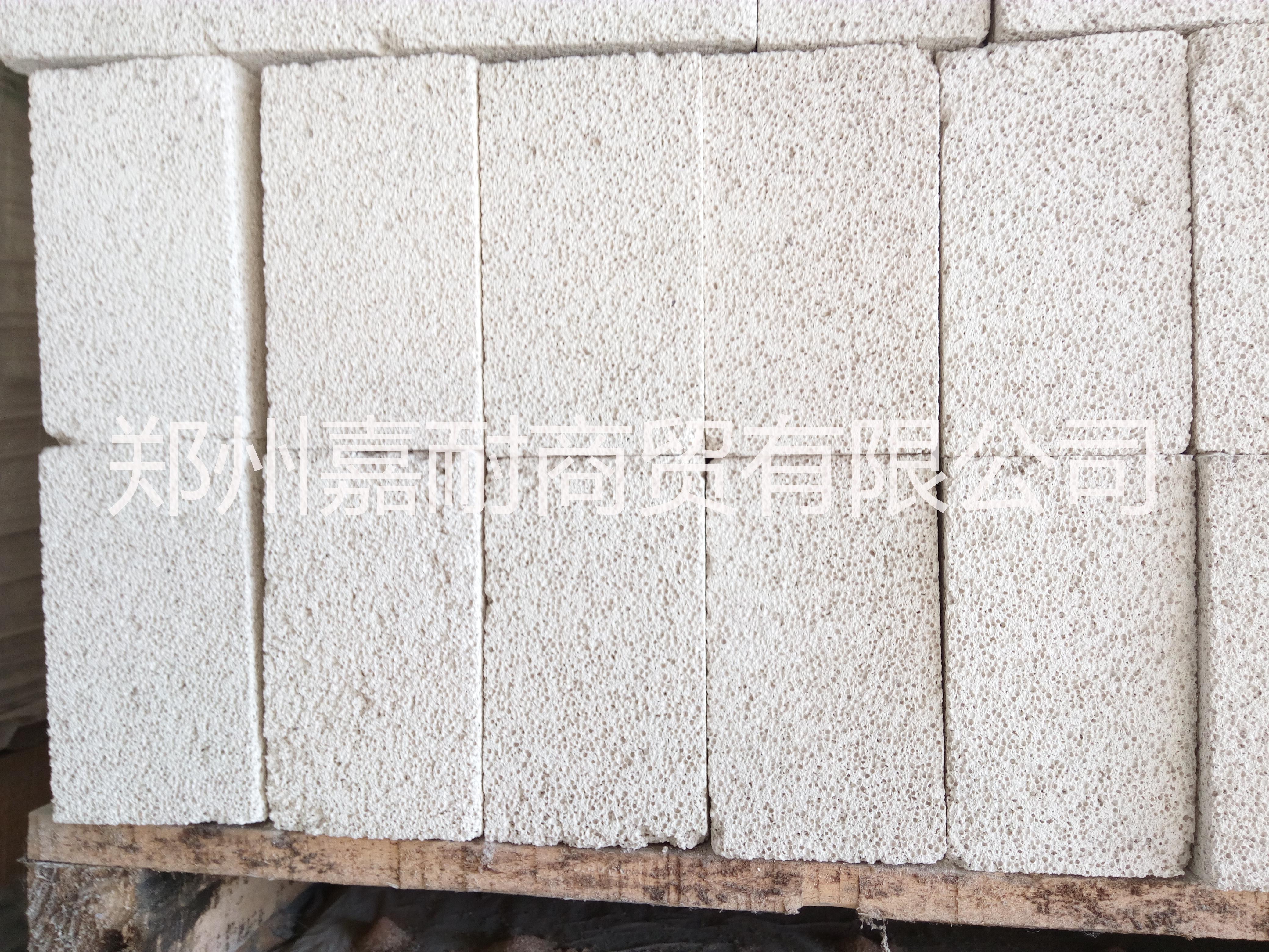 氧化鋁空心球磚 河南新密氧化鋁空心球磚批發(fā)直銷