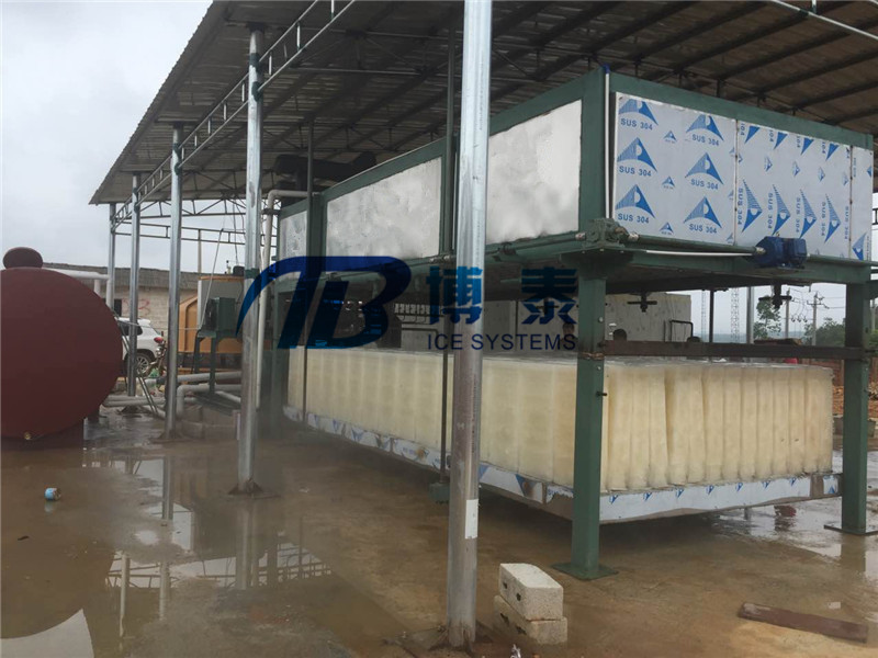 大型直冷式塊冰機(jī)設(shè)備廠家，博泰25噸直冷塊冰機(jī)直銷，35噸直冷塊冰機(jī)設(shè)備 大型直冷式塊冰 機(jī)設(shè)備廠家