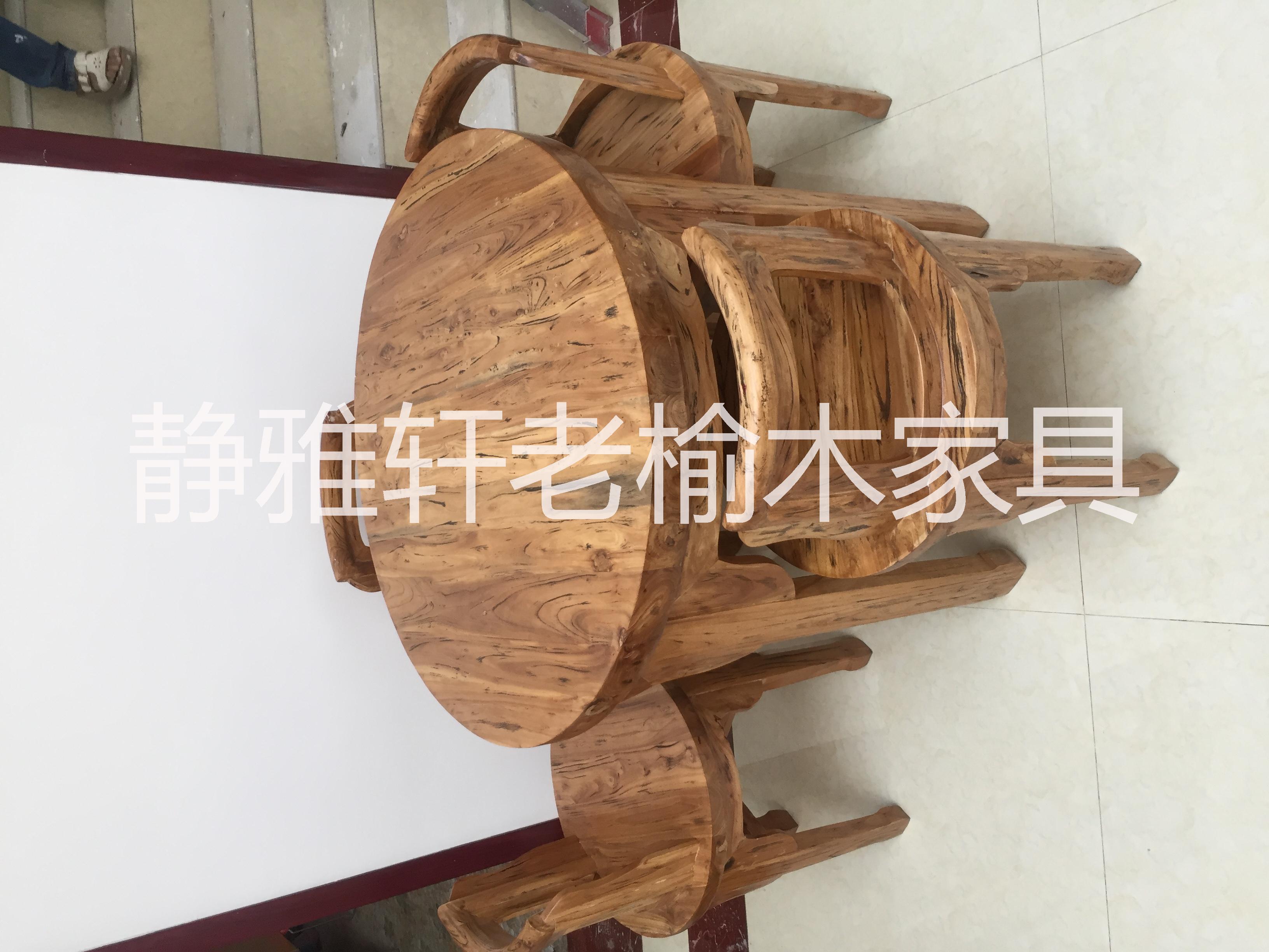 老榆木餐桌.車(chē)輪桌 老榆木餐桌.車(chē)輪桌. 老榆木餐桌.車(chē)輪桌.實(shí)木餐桌
