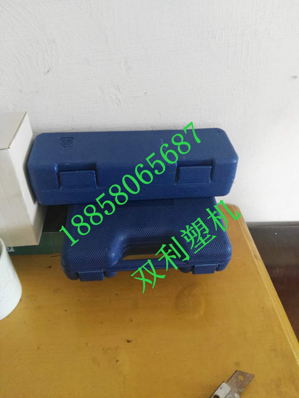 吹塑機(jī) 工具盒吹塑機(jī)