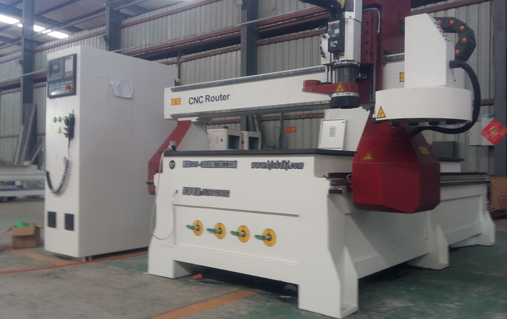 櫥柜門自動(dòng)換刀雕刻機(jī)加工中心12把刀庫(kù)