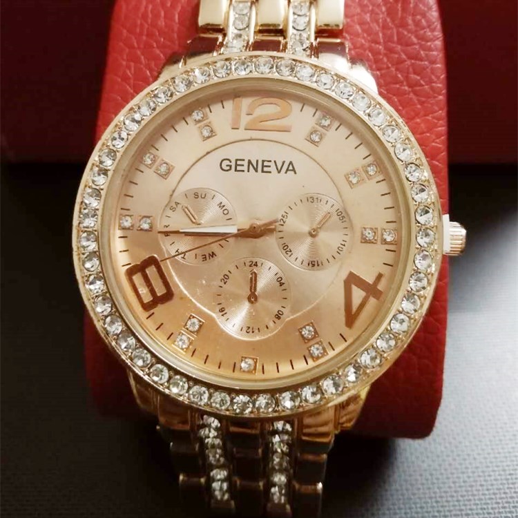 外貿(mào)熱銷日內(nèi)瓦男士玫金色鑲鉆石英手表 小三眼數(shù)字表盤(pán)手表