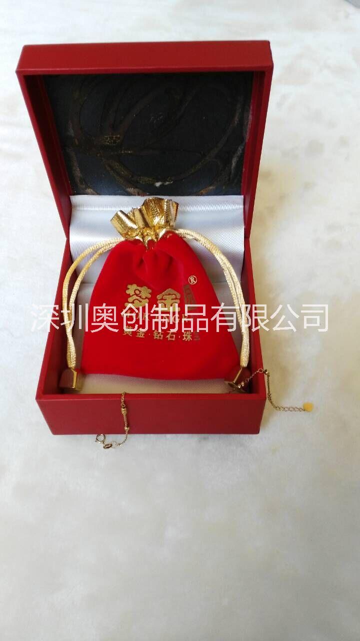 深圳廠家直銷(xiāo)哪家的禮品袋質(zhì)量好便宜 廠家直銷(xiāo)酒袋 束口袋來(lái)圖定制