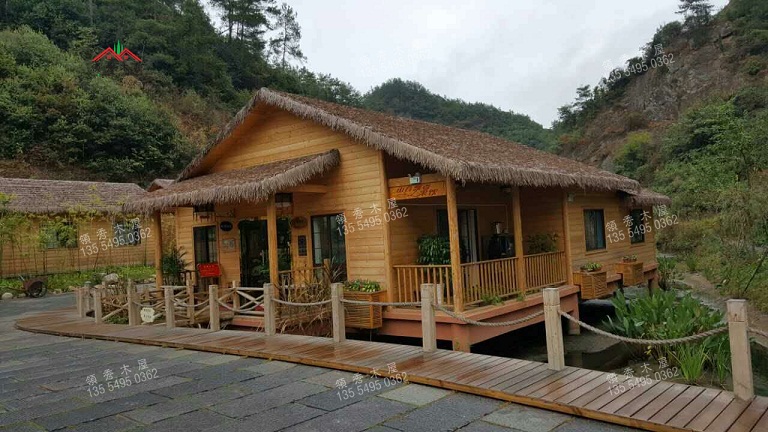 現(xiàn)代木屋歐式風格木別墅防腐木結(jié)構(gòu)建筑