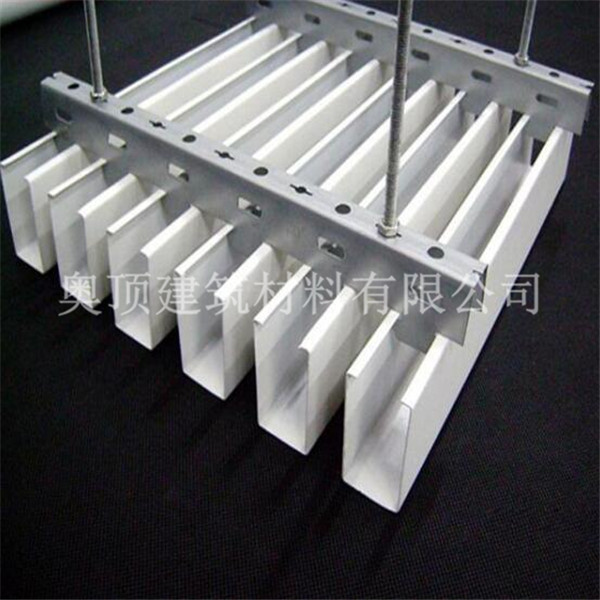 U型鋁方通 批發(fā)U型鋁方通 室內(nèi)鋁方通吊頂