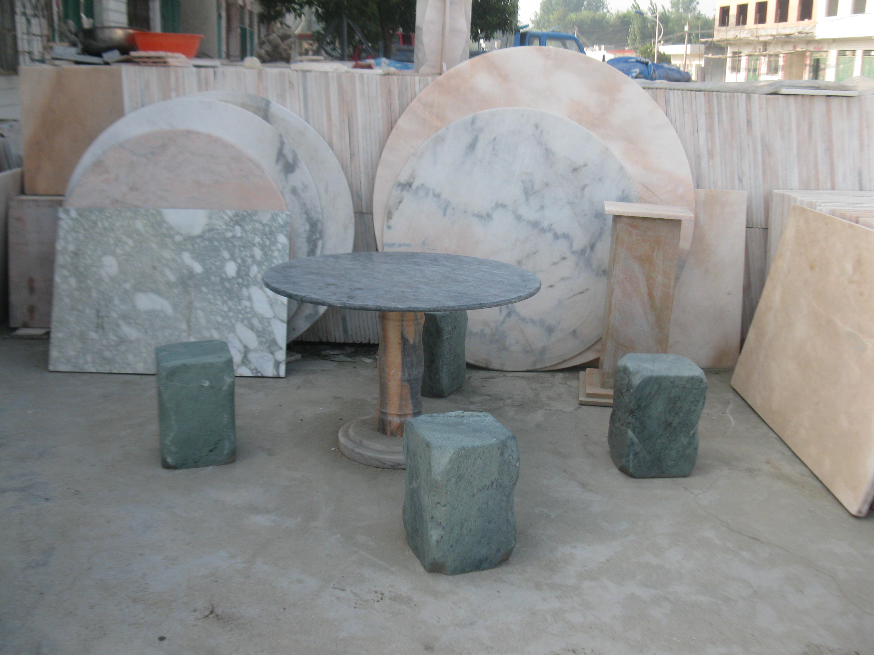 廠家批發(fā)戶外石桌石凳 仿古石桌 石桌子