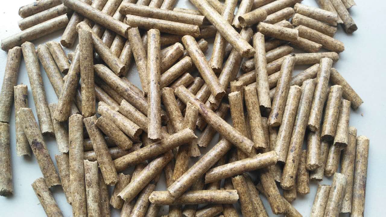 聊城江森能源生物質(zhì)壁爐燃木顆粒壁爐JS-02供應(yīng)