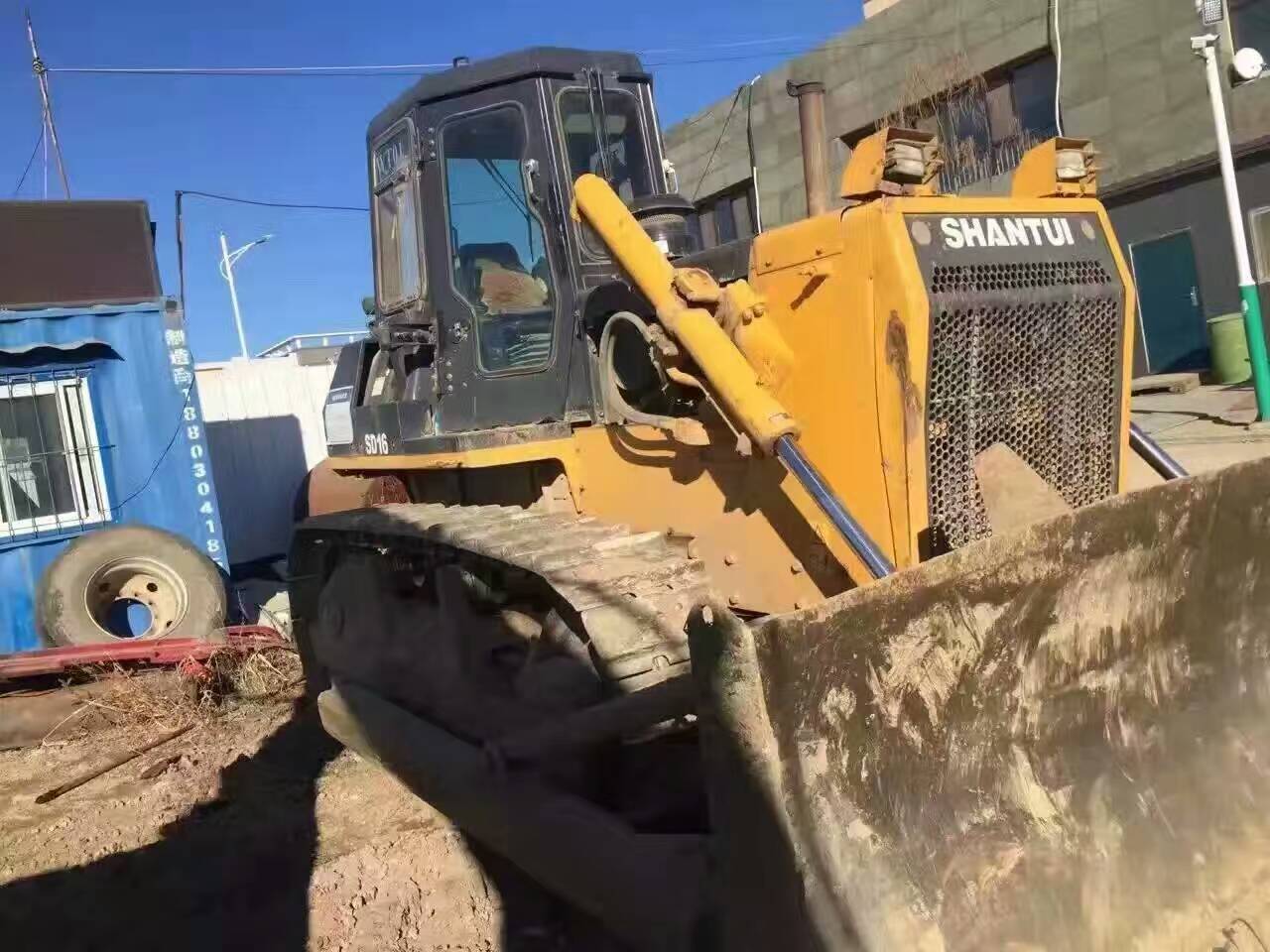 出售二手山推干地推土機，9成新