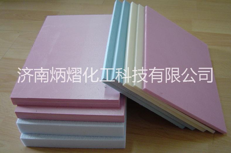 濟(jì)南炳熠自主研發(fā)新型 XPS環(huán)保阻燃母粒FR/MB-XPS70，用于外墻保溫材料擠塑板的阻燃，替代HBCD，符合RoHS