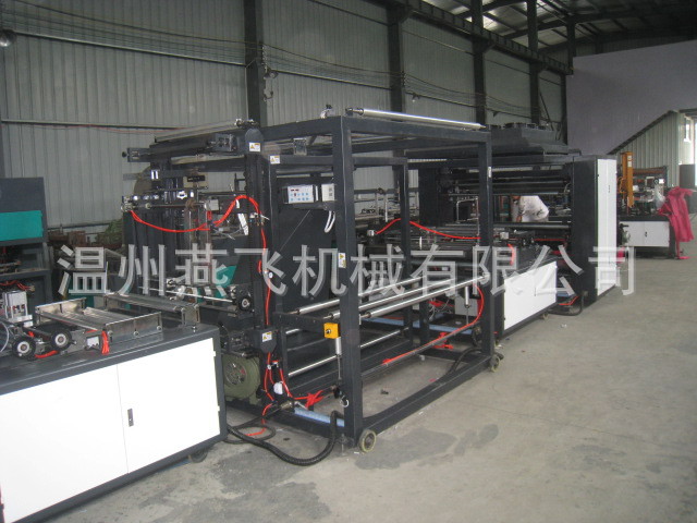 全自動(dòng)無(wú)紡布燙把橫切機(jī)