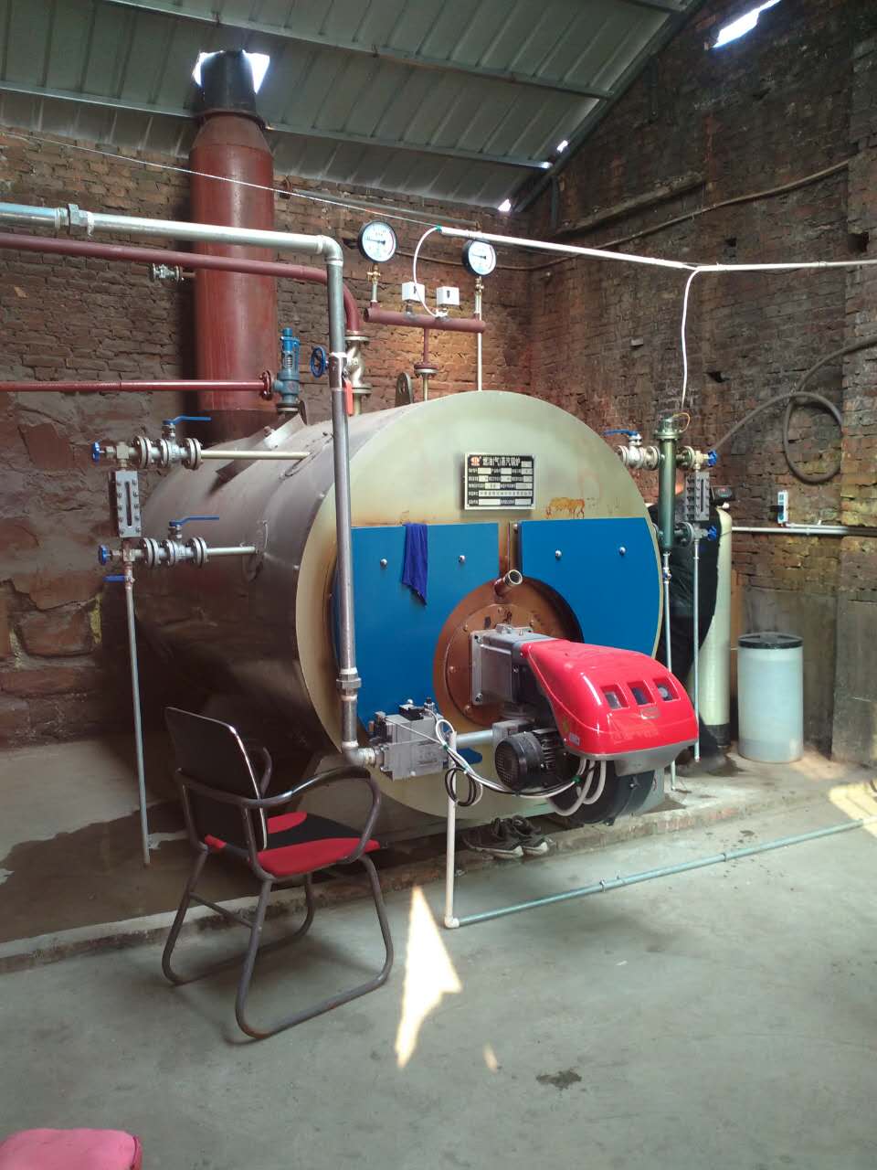 鄭州鐵溝料酚醛樹脂、酚醛樹脂廠家直銷、鞏義市宏和結(jié)合劑廠 河北耐火材料鐵鉤搗打料*樹脂